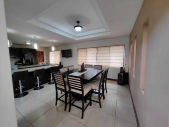 Casa en Venta en La Guácima, Alajuela. RAH 23-277