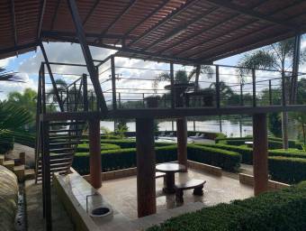 Espectacular casa en un Exclusivo Condominio en Arenal en Venta. CG-23-1049