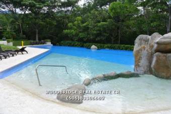 Santa Ana casa venta en Puerta De Hierro /piscina privada