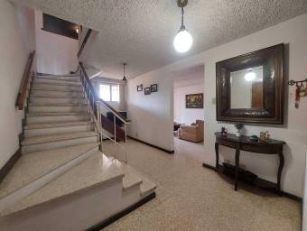 Espectacular y Moderna casa en San Pedro en Venta. CG-23-2903