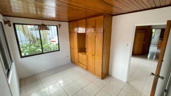 Casa en Venta en Desamparados, Alajuela. RAH 23-2312