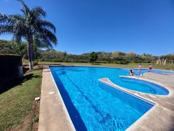 Preciosa y Amplia casa en Condominio de la Guácima, Alajuela en Venta. CG-23-1603