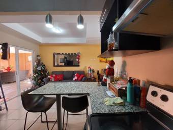 Preciosa y Amplia casa en Condominio de la Guácima, Alajuela en Venta. CG-23-1603