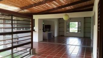 Preciosa casa con Piscina en Quintas del Trópico en Venta. CG-23-3178