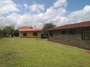 Espectacular casa con mas de 5.000Mts de Lote en San Luis en Venta. CG-23-2772