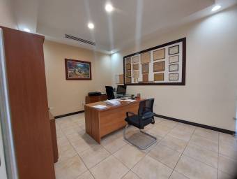 Local Comercial en el Centro de Rohrmoser en Venta. CG-23-2206, $ 1,250,000, 6, San José, San José