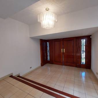 Espectacular y Bellísima casa en Rohrmoser en Venta. CG-23-794