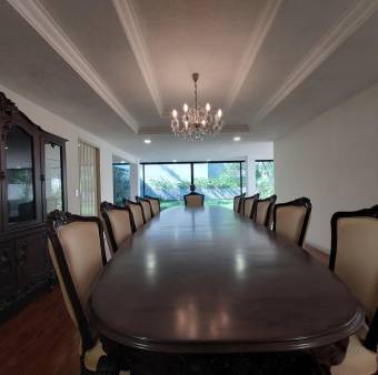 Espectacular y Bellísima casa en Rohrmoser en Venta. CG-23-794