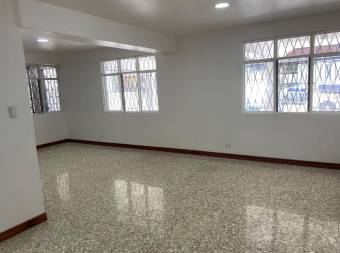 Alquilo Apartamento de 150m2 en Sabana Norte