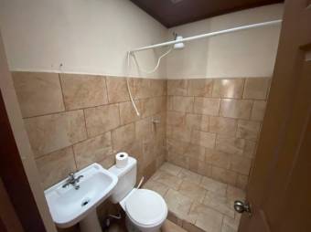 MLS-23-3226 VENTA PROPIEDAD CON 2 APARTAMENTOS TIBAS SAN JOSE