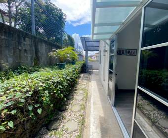 Casa a la venta en condominio Valle Verde de La Guacima 