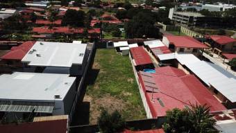 Se vende lote completamente plano con 310m2 en Pozos de Santa Ana 24-521