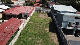 Se vende lote completamente plano con 310m2 en Pozos de Santa Ana 24-521