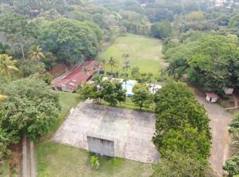 Venta Finca en Los Ángeles de Atenas, Alajuela. 