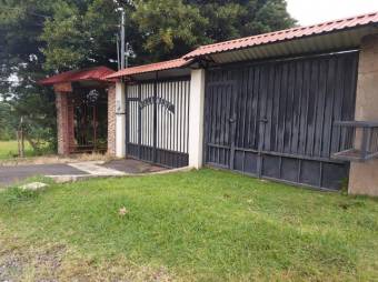 Se vende amplio lote de casi 2,500m2 en San Rafael de Heredia 24-237 