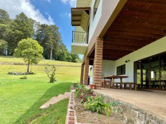 Se vende increíble finca con 149,270m2 de lote en Santa Barbara de Heredia 23-2274