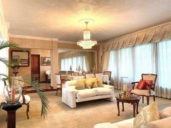 Se vende lujosa y espaciosa casa en exclusivo residencial de Alajuela Centro 24-1636