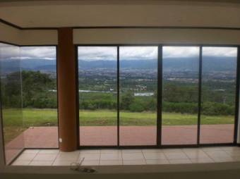 Se vende amplio lote con mas de 7,200m2 en San Rafael de Heredia 23-414