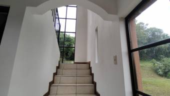 Se vende amplio lote con mas de 7,200m2 en San Rafael de Heredia 23-414