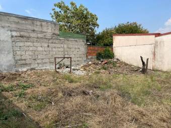 Se vende lote de 250m2 en zona residencial de La Trinidad en Moravia 24-1420