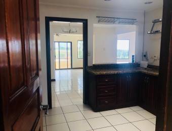 Vendo casa en Ciudad Cariari, Bosque de Doña Rosa