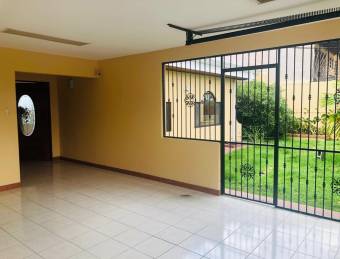 Vendo casa en Ciudad Cariari, Bosque de Doña Rosa