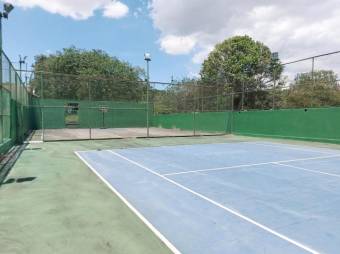 Se vende amplia quinta con 4,661m2 de lote en  La Garita de Alajuela 24-930