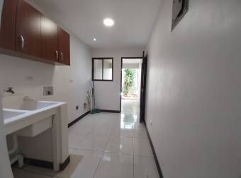 HOUSE FOR SALE IN CONDOMINIUM IN ALAJUELA