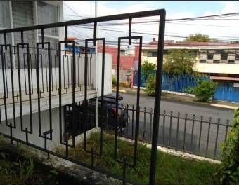 HEREDIA CENTRO VENDO PROPIEDAD CON CASA GRANDE