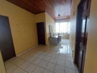 MLS-24-1711 VENTA CASA CON 3 APARTAMENTOS BARVA HEREDIA