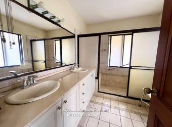 Venta de casa Santa Ana Puerta de Hierro $550.000 /jardin terraza