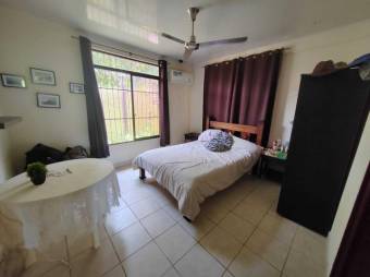 Se alquila espaciosa casa con piscina en Trinidad Vieja 25-1752