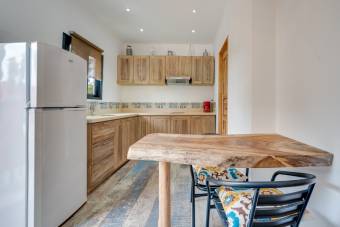 Elegante propiedad ubicada en Refundores, a solo 1,6 km de la playa de Tamarindo Elegante propiedad ubicada en Refundores, a solo 1,6 km de la playa de Tamarindo