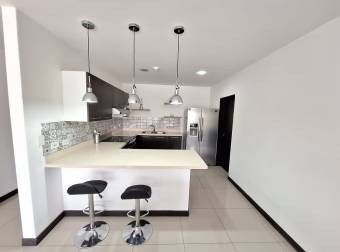 FURNISHED APARTMENT FOR SALE IN TORRE SANTA ANA CENTRO FURNISHED APARTMENT FOR SALE IN TORRE SANTA ANA CENTRO