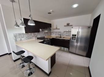 FURNISHED APARTMENT FOR SALE IN TORRE SANTA ANA CENTRO FURNISHED APARTMENT FOR SALE IN TORRE SANTA ANA CENTRO