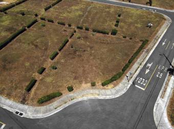 Venta lote en Condominio Valle Escondido. San Pablo Turrubares. Excelente Entorno.