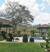 Venta lote en Condominio Valle Escondido. San Pablo Turrubares. Excelente Entorno.