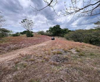 Lot for sale in the Villas del Arroyo Eco-Residential Complex in Las Vueltas de La Guacima.