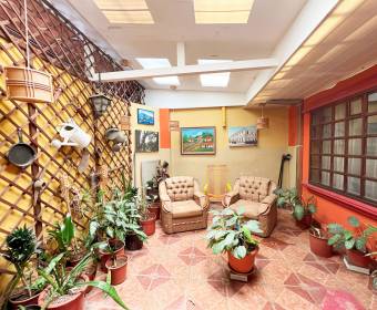House for sale in open residential located in Heredia.