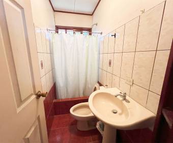 House for sale in open residential located in Heredia.