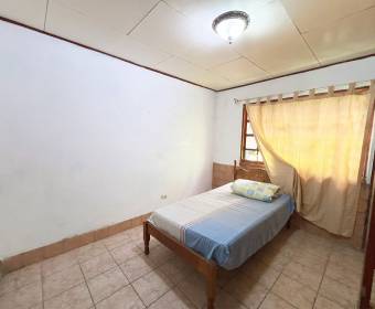 House for sale in open residential located in Heredia.