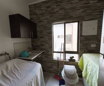 Beautiful second-floor apartment for sale located in a condominium in San Francisco, Heredia. Beautiful second-floor apartment for sale located in a condominium in San Francisco, Heredia.