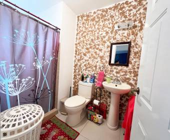 Beautiful second-floor apartment for sale located in a condominium in San Francisco, Heredia. Beautiful second-floor apartment for sale located in a condominium in San Francisco, Heredia.