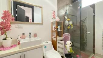 MLS-25-1812 LS VENTA CASA SAN RAFAEL ESCAZU MLS-25-1812 LS VENTA CASA SAN RAFAEL ESCAZU