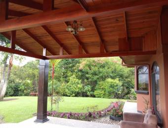 Te presentamos esta espectacular propiedad con terreno de 2033 metros cuadrados en Barrio Orotina, L Te presentamos esta espectacular propiedad con terreno de 2033 metros cuadrados en Barrio Orotina, L