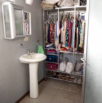 La Casa Perfecta Para Tu Familia Espera Por Ti. La Casa Perfecta Para Tu Familia Espera Por Ti.