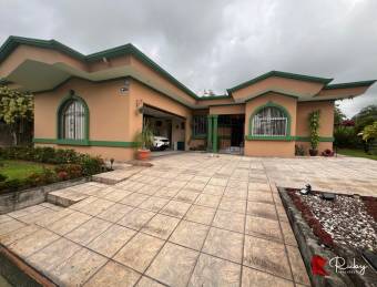 Fantastica propiedad con excelente ubicación 1107m2