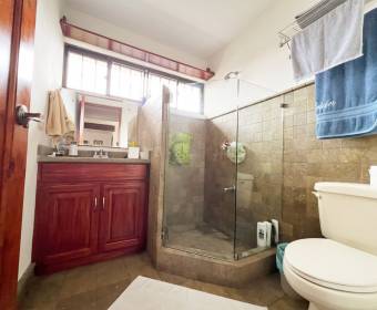 Casa a la venta en condominio ubicado en Guayabos de Curridabat. Casa a la venta en condominio ubicado en Guayabos de Curridabat.