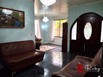 ¡Espacio, comodidad y versatilidad en el corazón de Guápiles! 