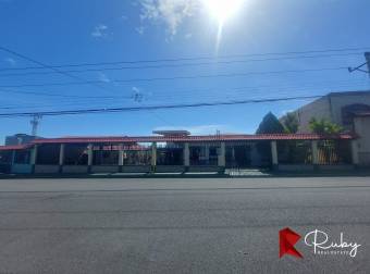 ¡Espacio, comodidad y versatilidad en el corazón de Guápiles! 